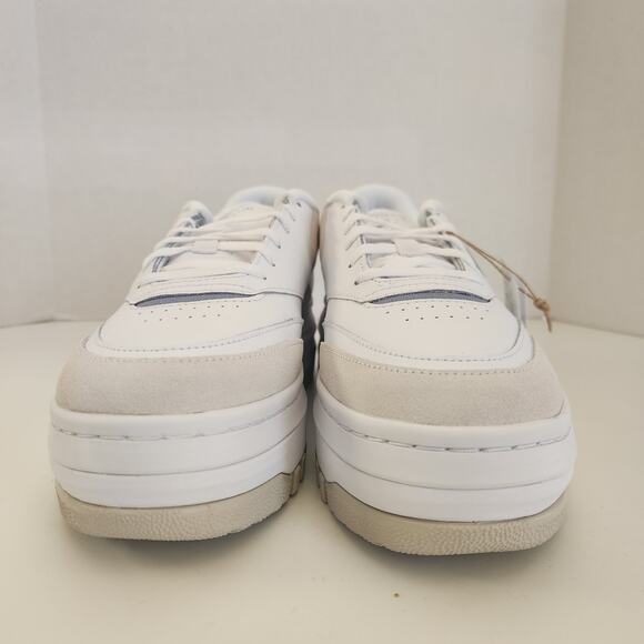 Reebok Women's Club C Extra Sneaker, White/Vintage Blue/Moonstone, 9.5 - Picture 3 of 10